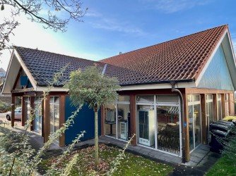 Hauptbild Vielzweck-Laden-/ Ausstellungsfläche mit Aussenfläche und Parkplätzen in Bielefeld-Brackwede